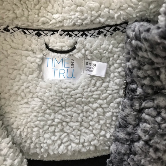 Fleece 3/4 zip Pullover - Picture 2 of 2